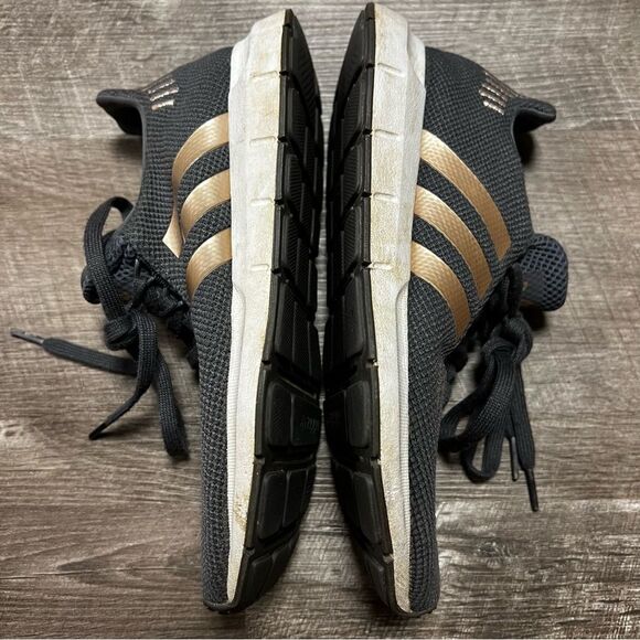 Adidas Swift Run Tennis Shoes Size 6 - Picture 5 of 9